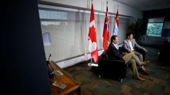Photo number 2 from the photo gallery Prime Minister Justin Trudeau meets with Mayor Jeff Lehman at City Hall in Barrie, Ontario