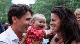 Photo number 1 from the photo gallery Prime Minister Justin Trudeau attends Souper dans les Rues, part of the 63<sup>rd</sup> Traversée internationale du lac Saint-Jean, in Roberval