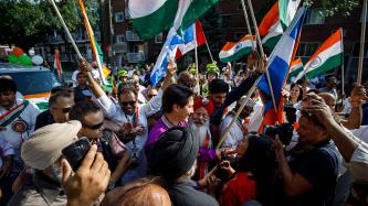 Photo numéro 5 de la galerie de photos Le premier ministre Justin Trudeau participe au défilé du Festival de l’Inde à Montréal