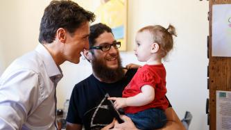 Photo number 1 from the photo gallery Prime Minister Justin Trudeau drops by the EcoCafé in St. Jacobs, Ontario