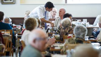Photo number 3 from the photo gallery Prime Minister Justin Trudeau meets residents at the Parc Jarry residence in Montréal 