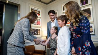 Photo number 2 from the photo gallery Prime Minister Justin Trudeau, Sophie Grégoire Trudeau, Ella-Grace and Xavier speak with the First Lady of the United States, Melania Trump, during the Invictus Games opening ceremonies in Toronto