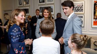 Photo number 1 from the photo gallery Prime Minister Justin Trudeau, Sophie Grégoire Trudeau, Ella-Grace and Xavier speak with the First Lady of the United States, Melania Trump, during the Invictus Games opening ceremonies in Toronto