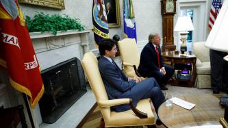Photo number 1 from the photo gallery Prime Minister Justin Trudeau meets with the President of the United States, Donald J. Trump, in the Oval Office