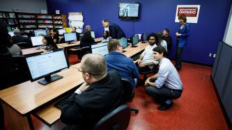 Photo number 3 from the photo gallery Prime Minister Justin Trudeau and Minister Karina Gould visit YMCA Employment Services Burlington in Burlington, Ontario
