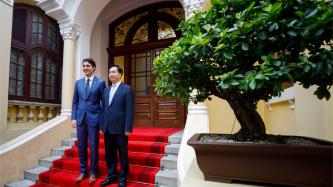 Photo number 1 from the photo gallery Prime Minister Justin Trudeau meets with Li Xi, Secretary of the Communist Party for Guangdong, in Guangzhou, China