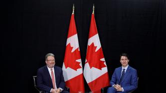Prime Minister Justin Trudeau meets with James Smith, President and CEO of Thomson Reuters Corporation.