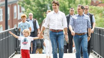 Photo number 2 from the photo gallery Prime Minister Justin Trudeau, Sophie and the kids celebrate St. Jean Baptiste in Valleyfield