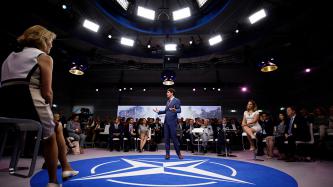 Prime Minister Trudeau addresses the audience.