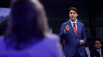 Prime Minister Trudeau addresses the audience.