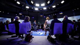 Prime Minister Trudeau addresses the audience.