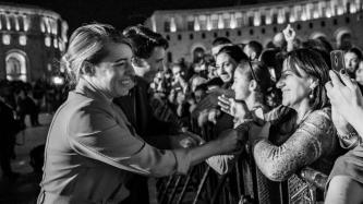 Minister Joly and PM Trudeau greet the crowd