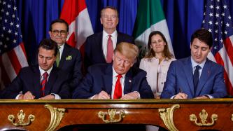 PM Trudeau, Presidents Peña Nieto and Trump sign documents