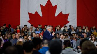 Minister Goodale speaks to the crowd