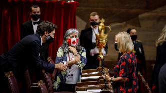 PM Trudeau speaks with Senators Omidvar and LaBoucane-Benson