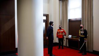 PM Trudeau speaks with General Vance and Commissioner Lucki
