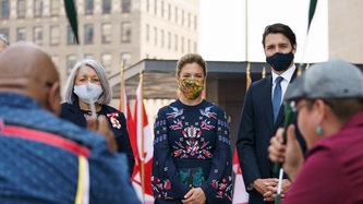 PM Trudeau, Sophie Grégoire Trudeau and Governor General watch a drumming performance