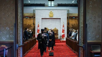 Governor General and dignitaries leave the Senate