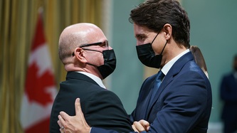 Le premier ministre Trudeau félicite le ministre Boissonnault