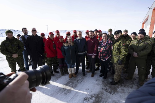 Prime Minister Carney visits Nunavut and stands Bill Blair, Jennie Carignan, CAF members, Indigenous leaders and others.