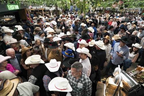  Large crowd of people attending an event hosted by the Canadian Chamber of Commerce. 
