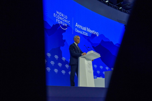 Le premier ministre Mark Carney prononce une allocution durant une séance plénière spéciale organisée dans le cadre de la ...