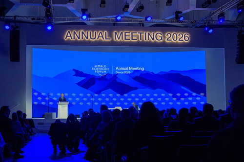 Le premier ministre Mark Carney prononce une allocution durant une séance plénière spéciale organisée dans le cadre de la ...