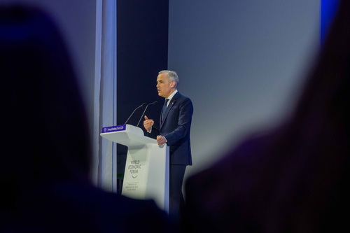 Le premier ministre Mark Carney prononce une allocution durant une séance plénière spéciale organisée dans le cadre de la ...