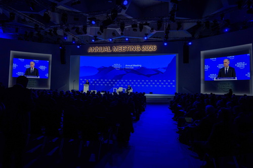 Le premier ministre Mark Carney prononce une allocution durant une séance plénière spéciale organisée dans le cadre de la ...