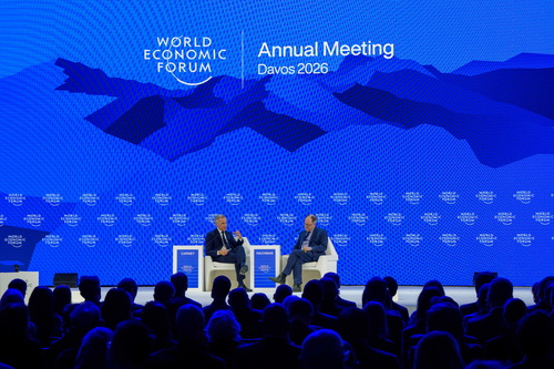 Le premier ministre Mark Carney est l’invité d’honneur d’une conversation durant une séance plénière spéciale organisée da...